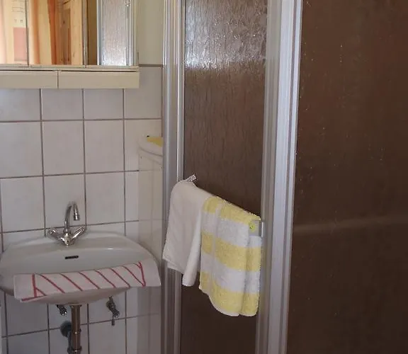 宝轮豪夫维拉酒店 Yspertal