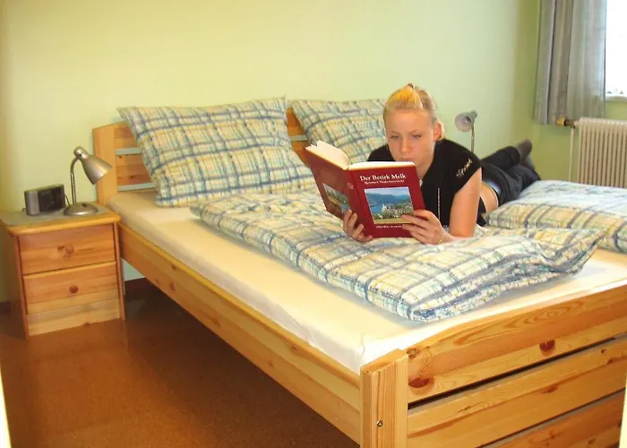 宝轮豪夫维拉酒店 Yspertal